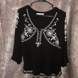 Maurice’s Medium black and white top